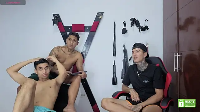 EliteBoysLive Pertunjukan Webcam