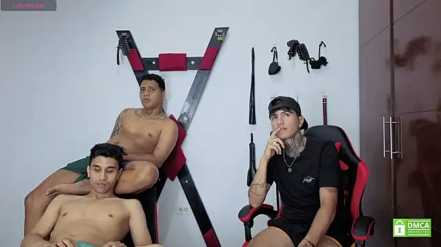 Pokazy przed kamerką – EliteBoysLive
