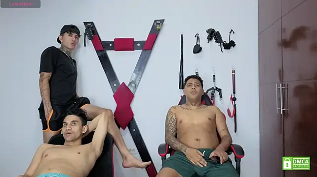 EliteBoysLiveのウェブカメラショー