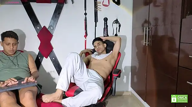 EliteBoysLive Webcam Show