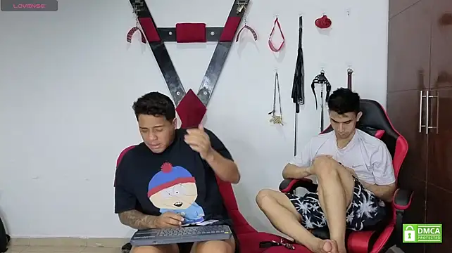 EliteBoysLive Pertunjukan Webcam