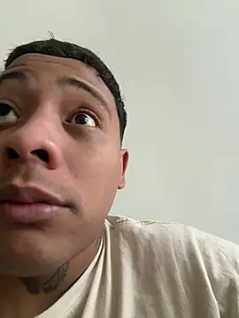 EliteBoysLive 在線直播表演