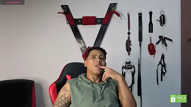 EliteBoysLive Шоу с уебкамера