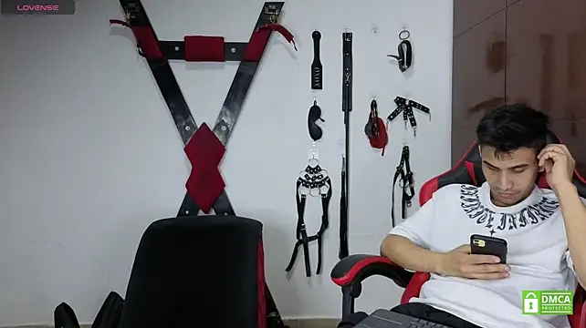הופעת וובקאם של EliteBoysLive
