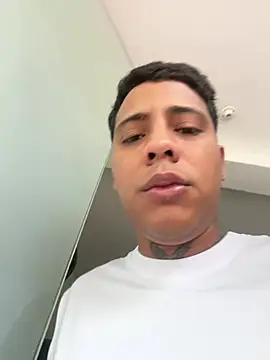 Pertunjukan Kamera Web EliteBoysLive