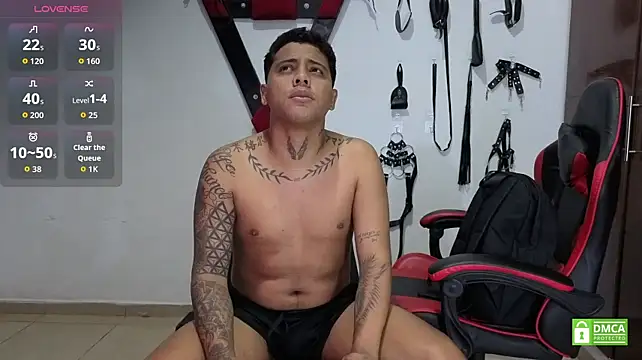 EliteBoysLive Webcam-Show