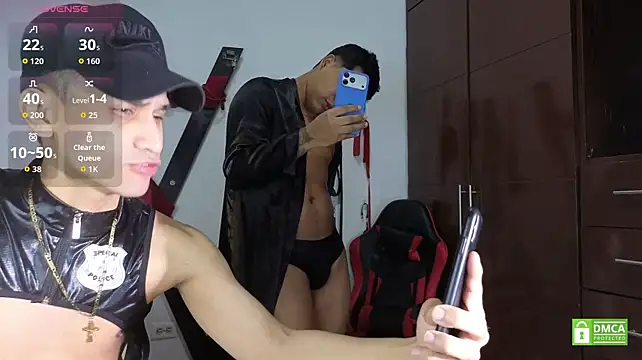 EliteBoysLive Pertunjukan Webcam