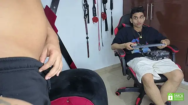 EliteBoysLive 在線直播表演