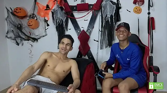 Show modela EliteBoysLive na web-kameri
