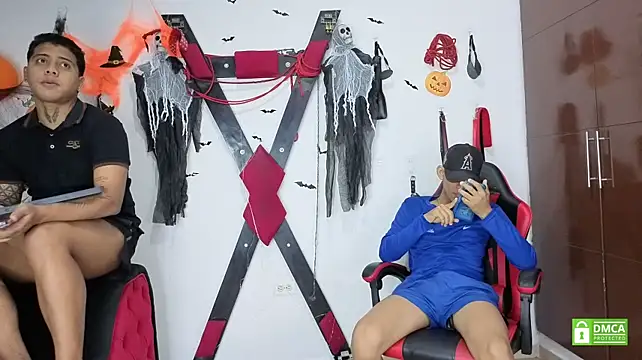 הופעת וובקאם של EliteBoysLive