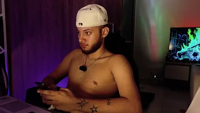 Ryan_Miller111 Webcam-Show