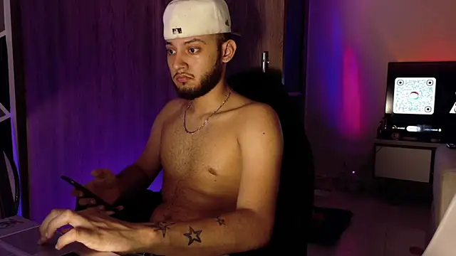 Ryan_Miller111n Webbikameraesitys