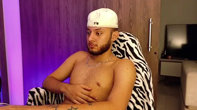 Ryan_Miller111 Шоу с уебкамера