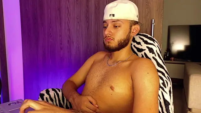 Ryan_Miller111 Webcam-Show
