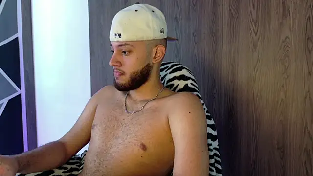 Ryan_Miller111's Webcam Show