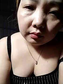 Tindraa1 网络视讯表演