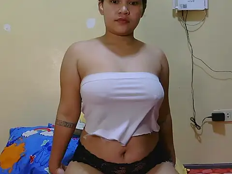 TwinityX Pertunjukan Webcam