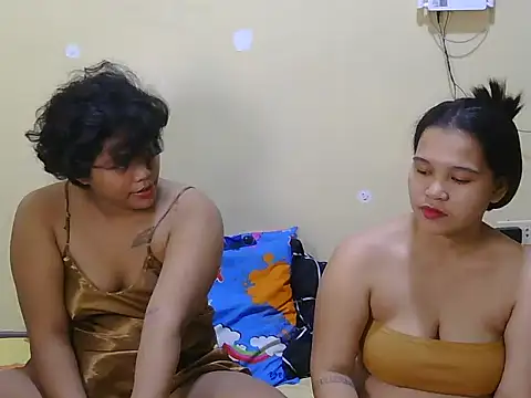 TwinityX's Live XXX Chat