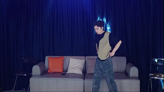 TopBoy-001のウェブカメラショー