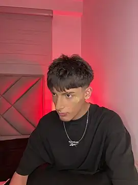 Mateo_Mitchell webkamerás műsora