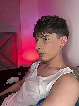 Mateo_Mitchelln Webbikameraesitys