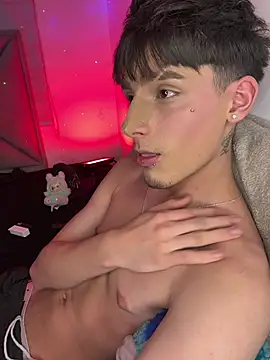 Mateo_Mitchellのウェブカメラショー