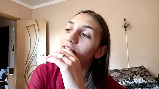 Show modela KenyattaKatzman na web-kameri