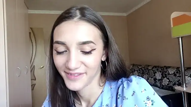 Show modela KenyattaKatzman na web-kameri