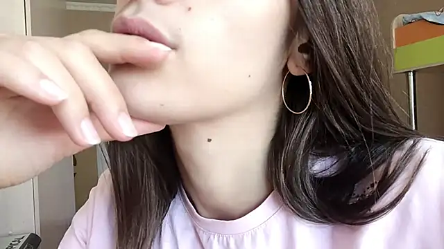 Chat XXX en directo de KenyattaKatzman