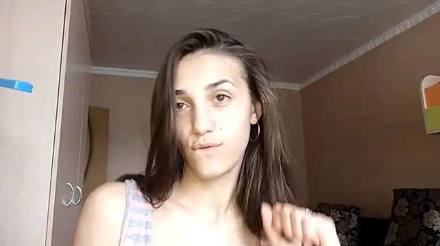 Show modela KenyattaKatzman na web-kameri