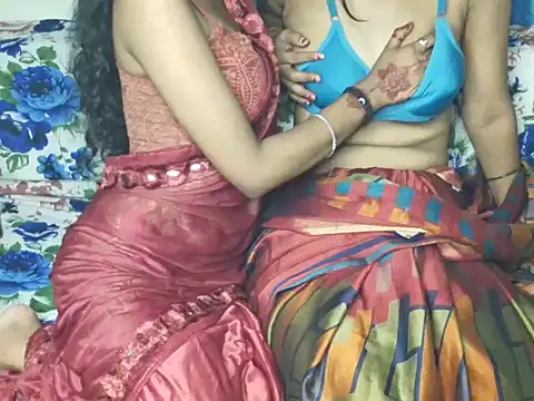 wild_saanvi Show in webcam