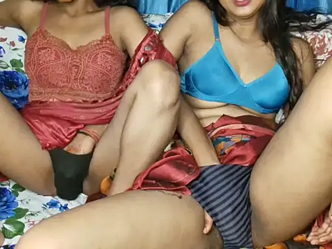 Show modela wild_saanvi na web-kameri