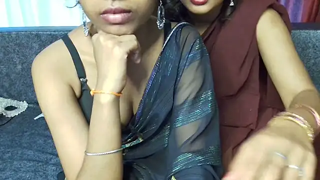 wild_saanvi's Webcam Show
