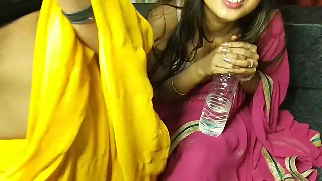 wild_saanvi Webcam-Show