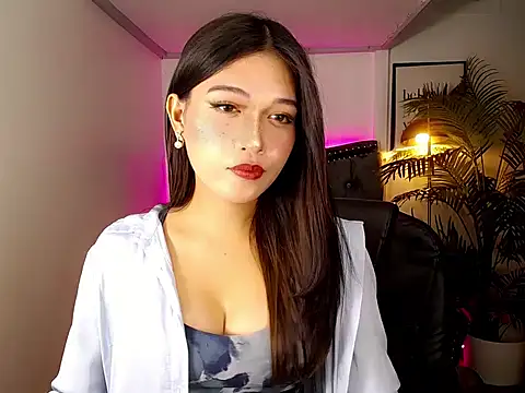 Enchantres_mikay Webcamshow