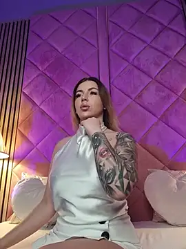 Webkamerová show IveySin