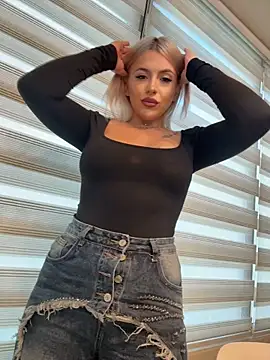 IveySin Chat XXX live
