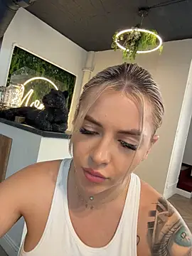 IveySin Chat XXX live