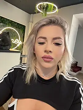 IveySin Chat XXX live