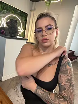 IveySin Live XXX-Chat