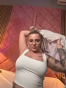 Webkamerová show IveySin