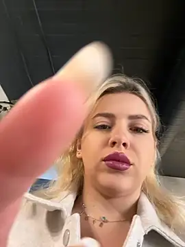 IveySin Webcam Show
