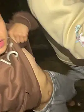 jsjsandres Show in webcam