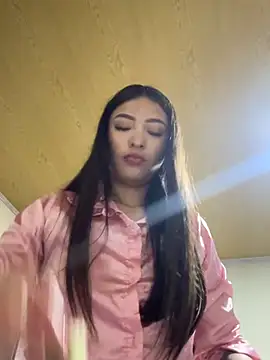 MilanaItze_ Adlı Modelin Canlı Sohbet Odası