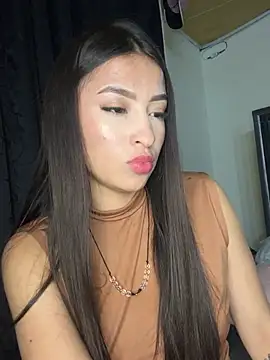 MilanaItze_ ওয়েবক্যাম শো
