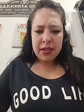 Chat +18 de LIZETH_09 ao vivo