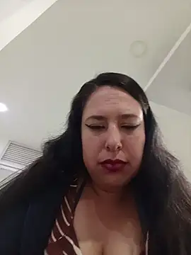 Chat +18 de LIZETH_09 ao vivo