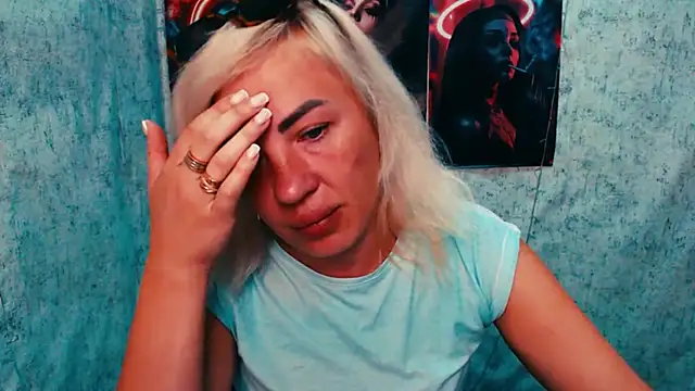 LilaCandy6's Live XXX Chat