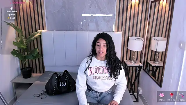 Annabell_Florez's Webcam Show