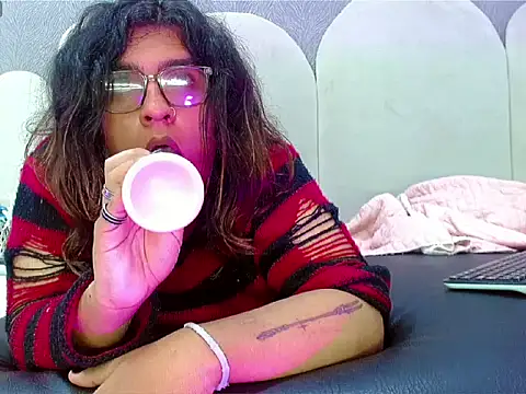 jessie_dark30 – webcam-show